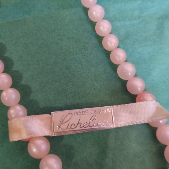 Vintage Richelieu Pink Pearls - Picture 2 of 3